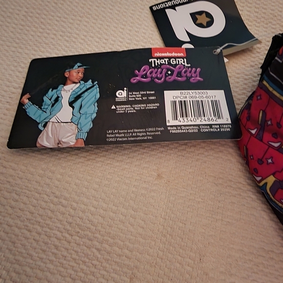 NWT That Girl Lay Lay Insulated Lunch Box - Picture 6 of 8